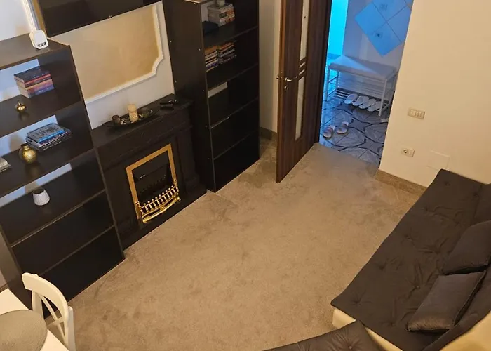 Retro And Cozy With Electric Fireplace Appartement *